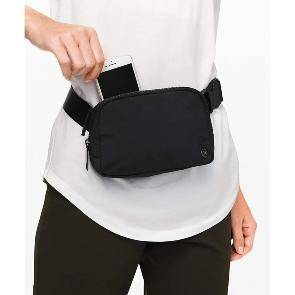 Lululemon Everywhere Belt Bag 1L Black Water Repellent Crossbody NWT